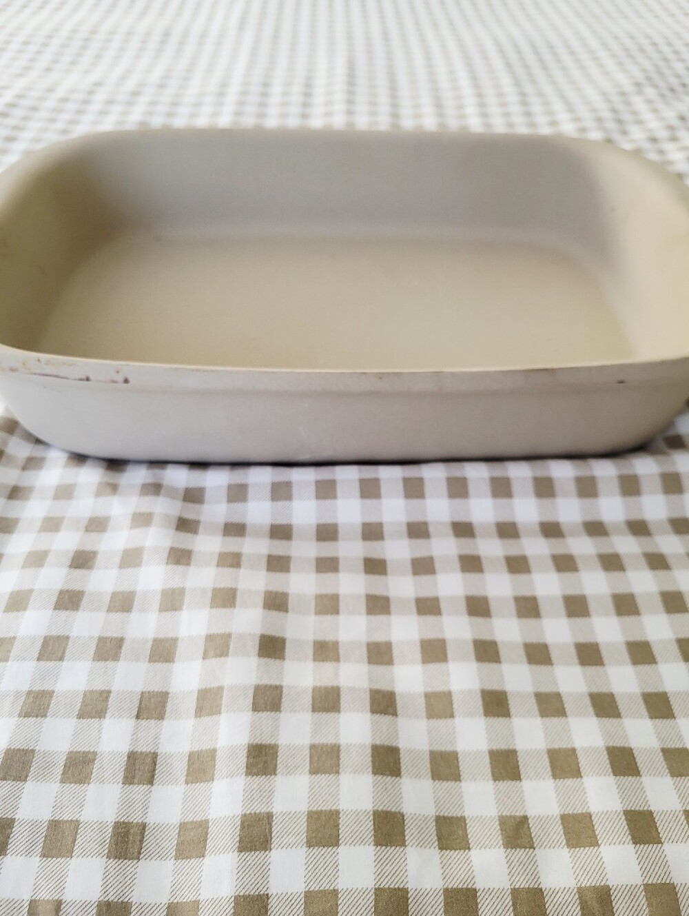 Pampered Chef Heritage Classic Rectangle Casserole Pan, Non-Stick Stoneware